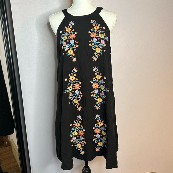 NWT Savanna Jane Black Halter Dress w/Embroidery large - Picture 5 of 10